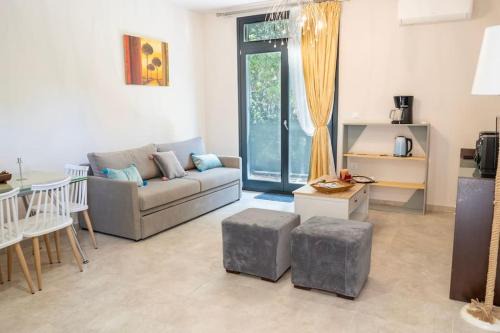 Chios Town Apartment | Chios Kampos Apartments