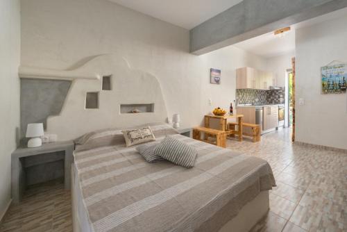Stegna House | Christos studios and family apartments
