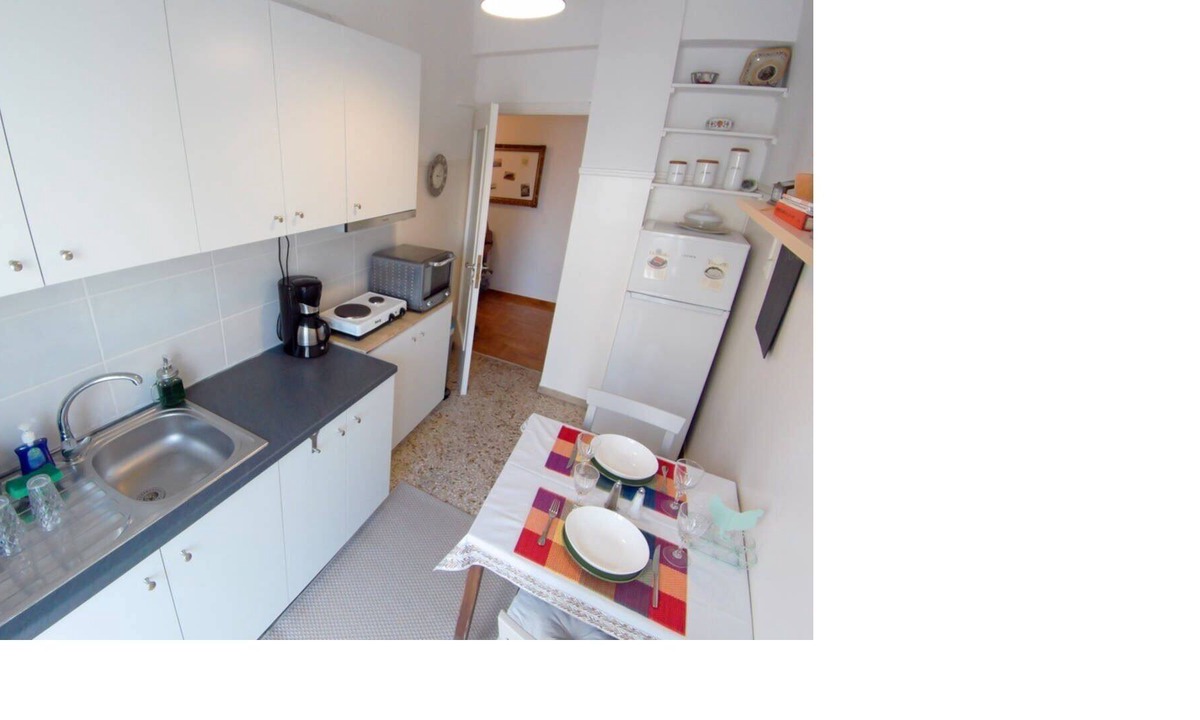 Kaisariani Apartment | Convenient, charming apartment