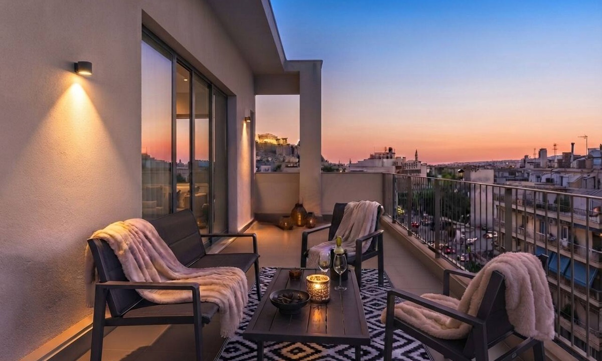 Metaxourgio Apartment | Corto Maltese