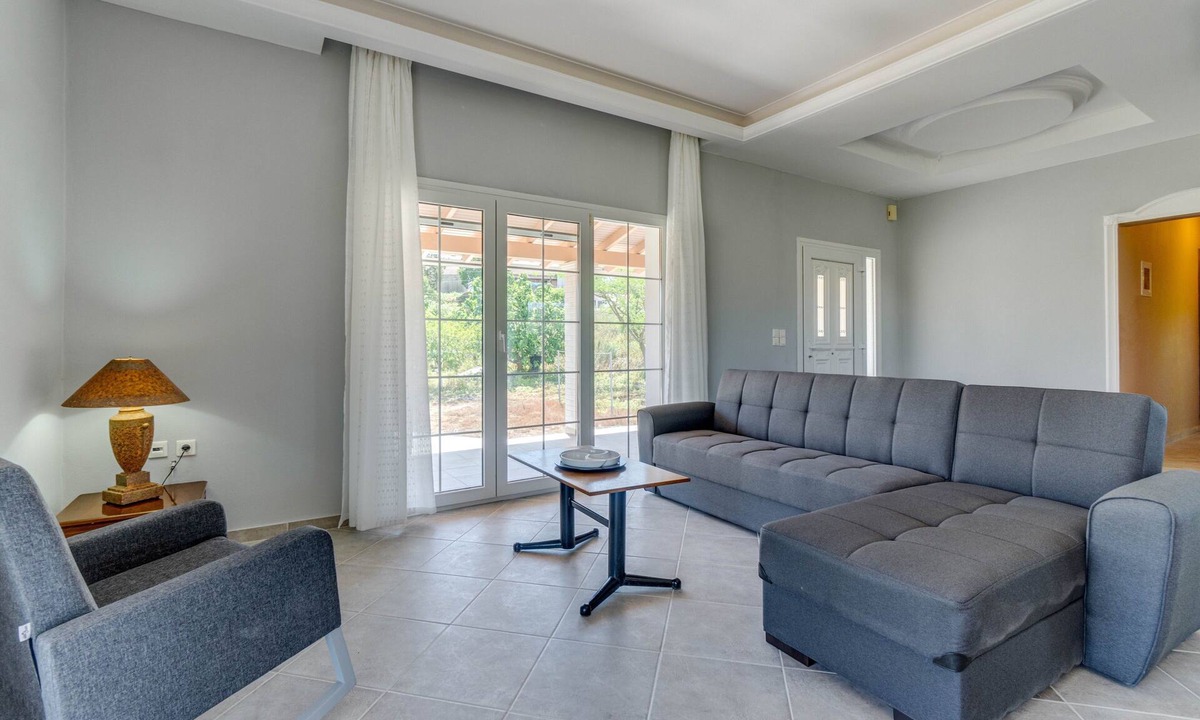 Kritika Villa | Country House 'Billo' with Private Terrace, Balcony and Air Conditioning