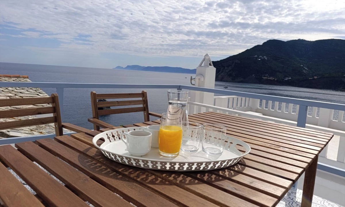 Skopelos Villa | Cozy 1-bedroom villa in Skopelos in romantic part with a breathtaking view