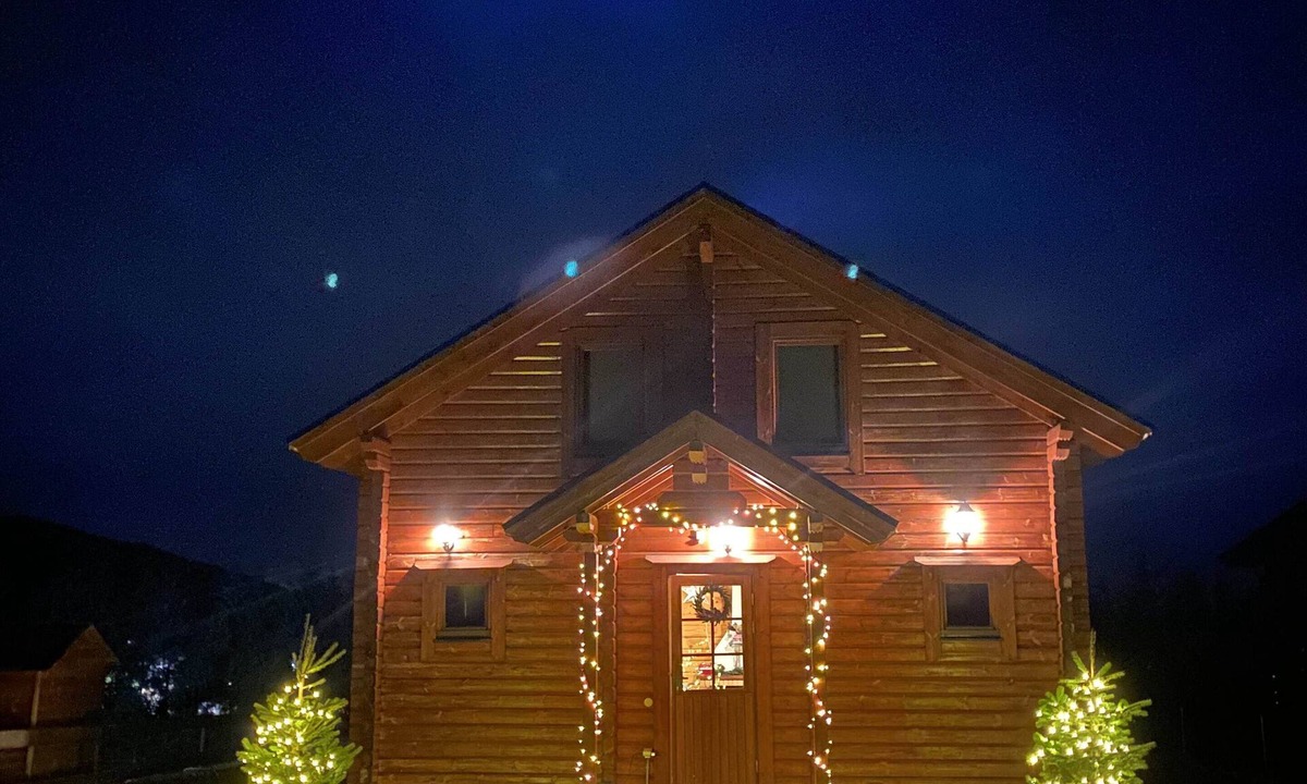 Kato Pedina Ski Chalet | Cozy retreat on Parnassos Mountain.