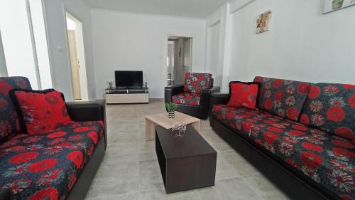 Agia Triada Apartment | Cozy ground floor apartment - up to 5