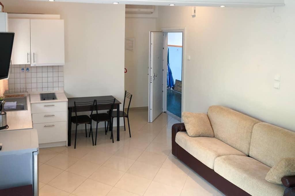 Nea Iraklitsa Apartment | COZY STUDIO NEAR THE BEACH 1STFLOOR
