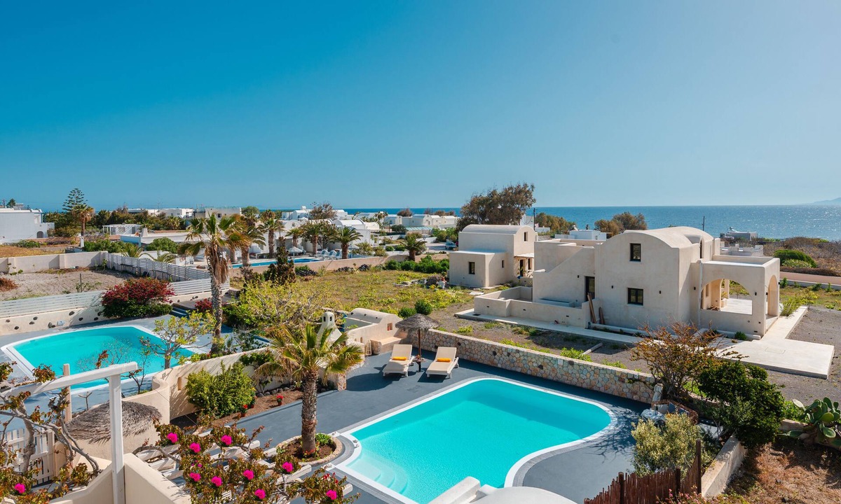 Agia Paraskevi Villa | Daphne | Cycladic Three-Bedroom Villa with Private Pool and Sea View