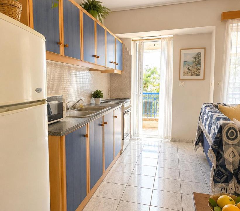 Molos-Agios Konstantinos Apartment | Daphnus Apartment in Agios Konstantinos
