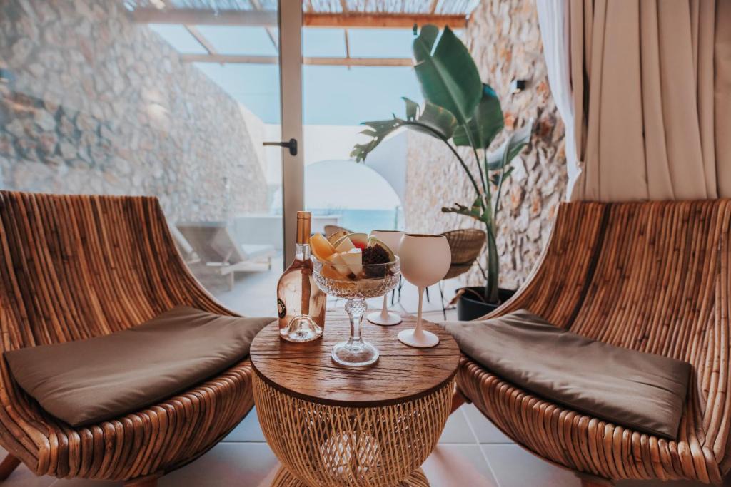 Stegna Hotel | Delfini beach hotel & suites