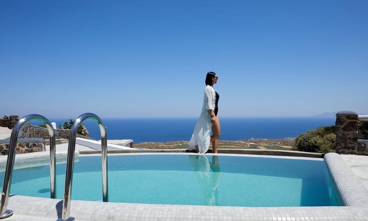 Fira Villa | Delightful Santorini Suite | White Pearl Suite | 2 Bedrooms | Private Pool