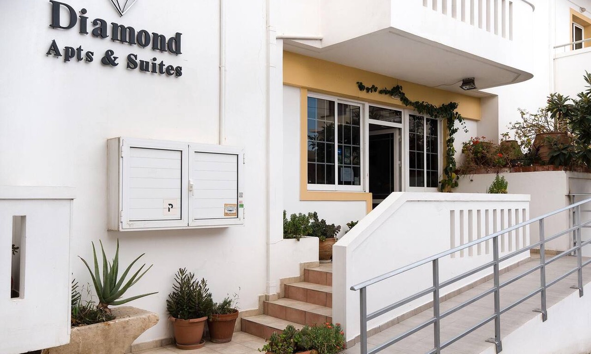 Hersonissos Centre House | Diamond Apts and Suites
