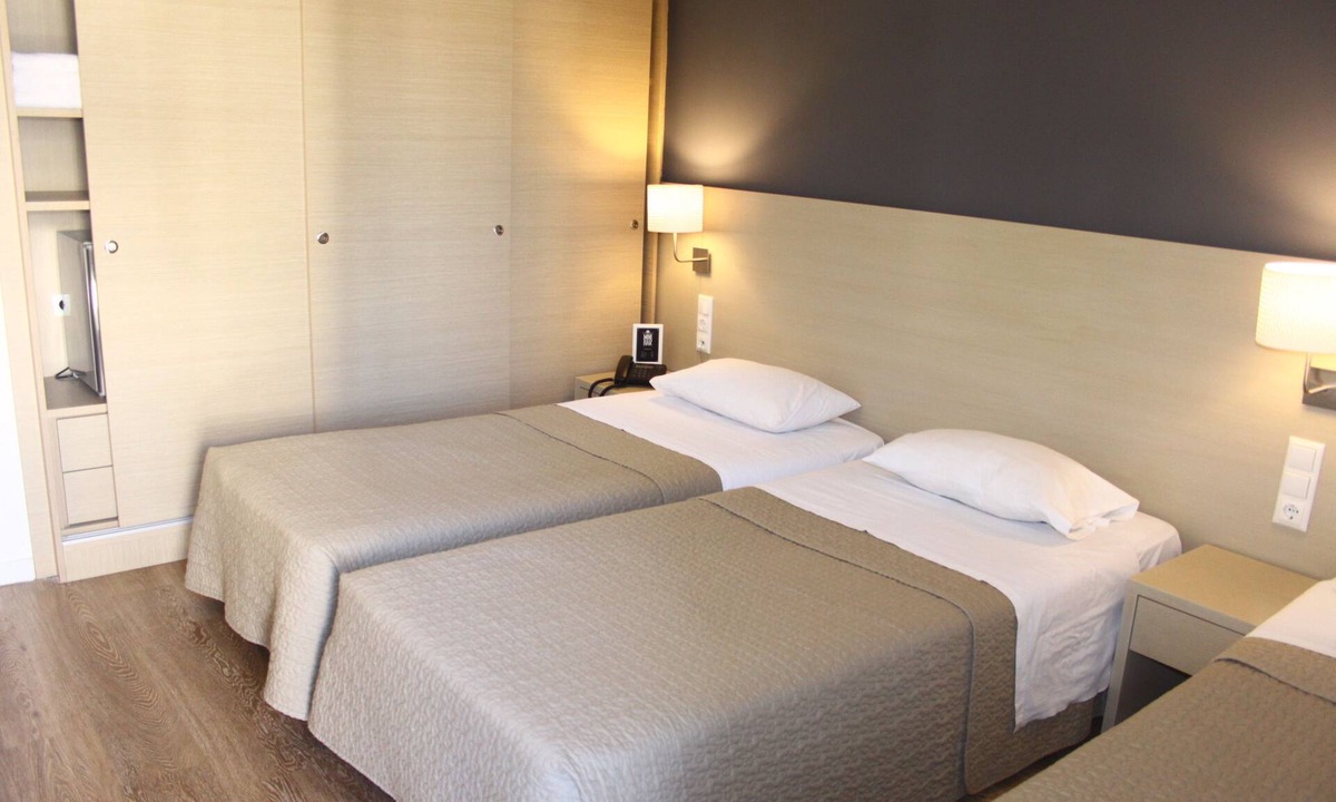 Larissa Hotel | Dionissos Hotel