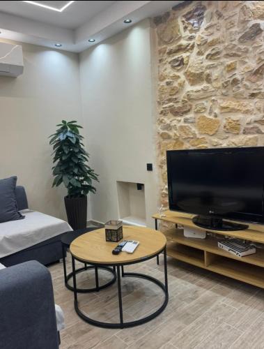 Chios Apartment | Downtown ViAlla Studio