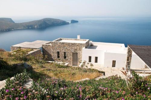 Serifos Villa | Dreamy Cycladic Luxury Summer Villa 1