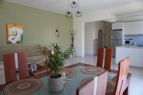 Rhodes Town Apartment | El Condor Casa