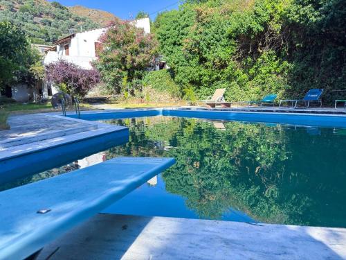 Perivolia Villa | Elafonisi Manor with Private Pool & Jaccuzi
