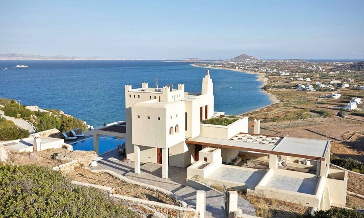 Maragas Villa | Elegant Naxos Villa | Villa Eirini | 7 Bedrooms | Private Pool | Gorgeous Sea.