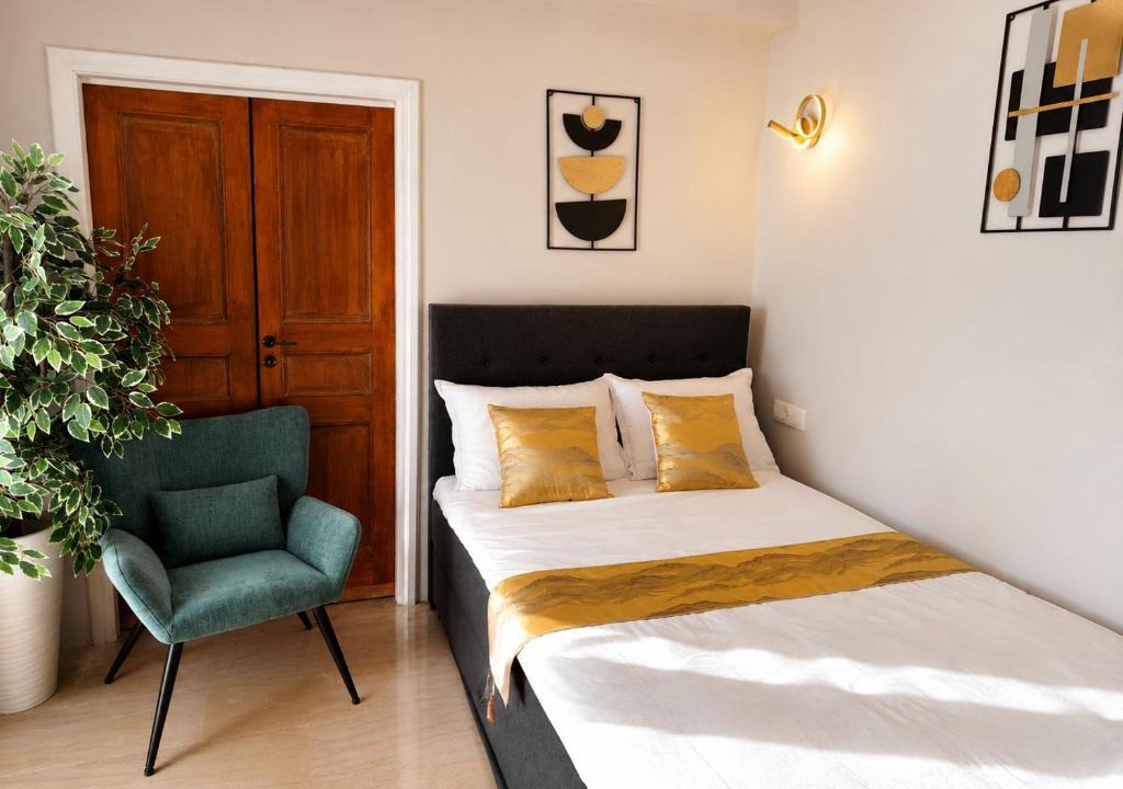 Nisaki Apartment | Eleousa House