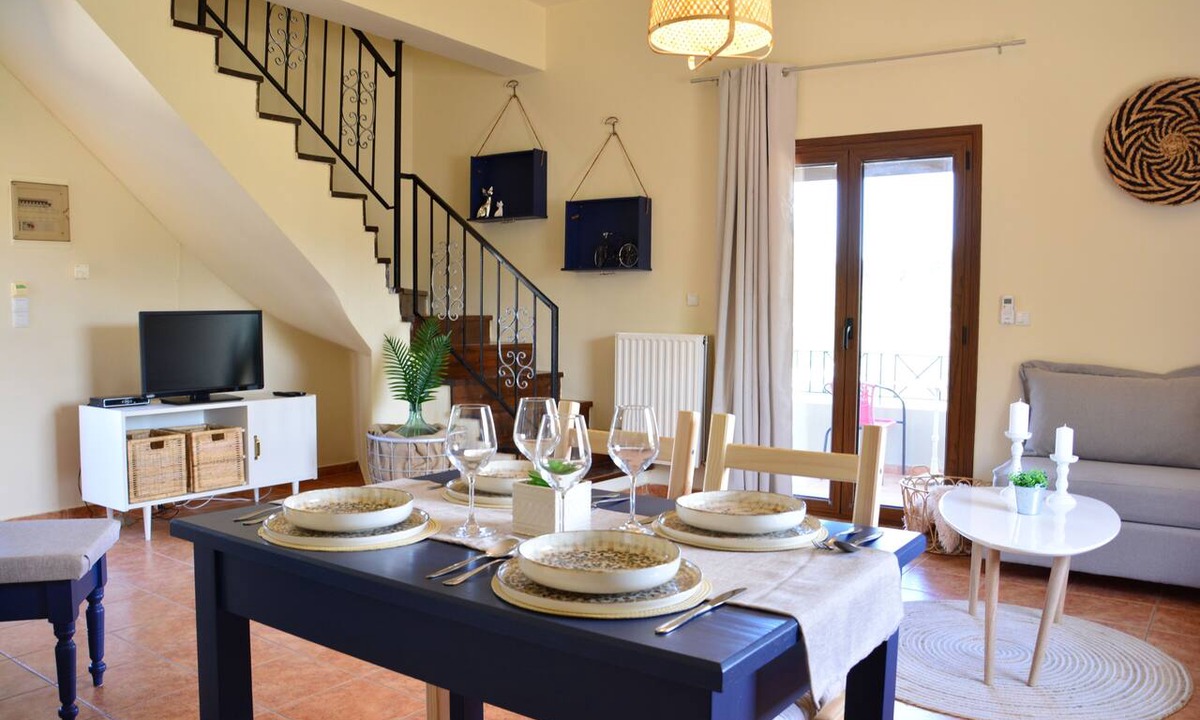 Vamos House | Elianthos Villa