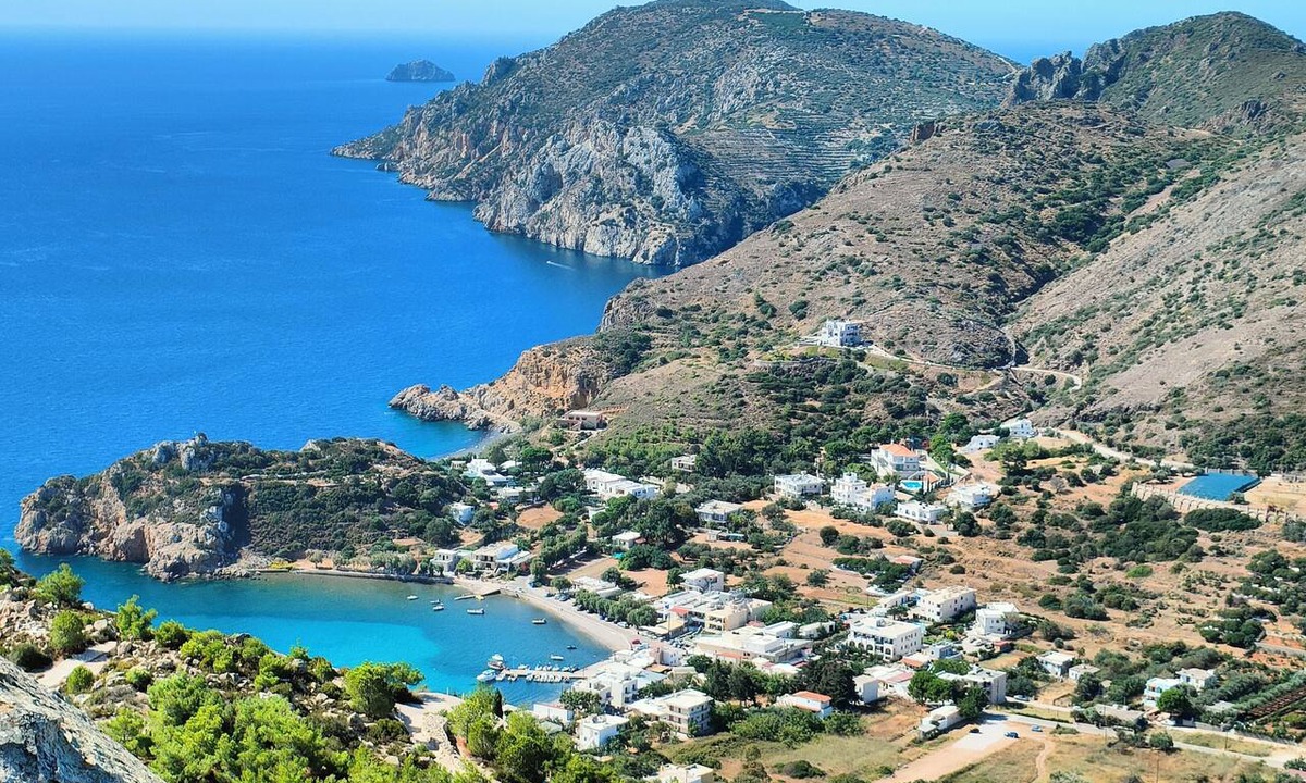 Emporios Hotel | Emporios Bay Hotel