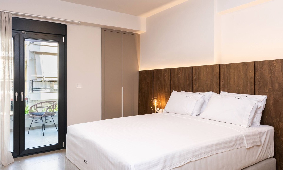 Volos City Centre House | Empress Luxury Residences