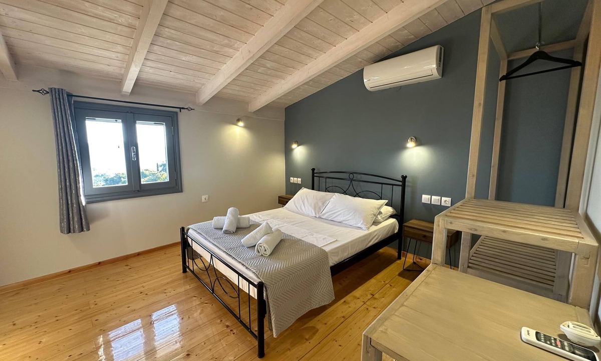 Frinion Villa | Eris Villa - 3 Bedroom Villa