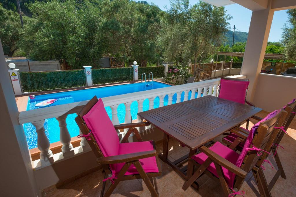 Agios Ioannis Apartment | Evalena Home