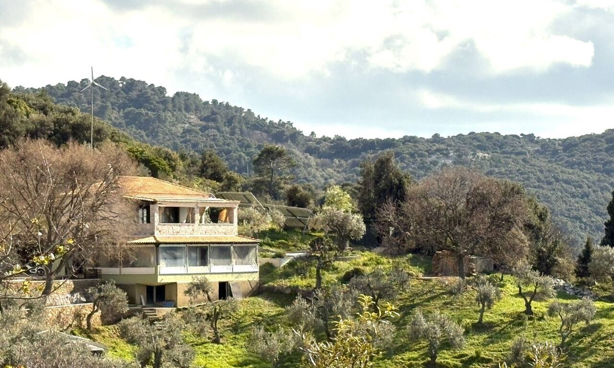 Skiathos House | Fournakia for 4, Eco-home in nature