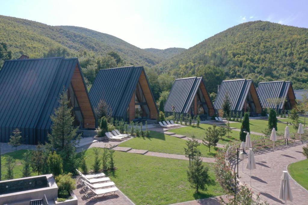 Pleshinë Bed & Breakfast | Freskia Resort