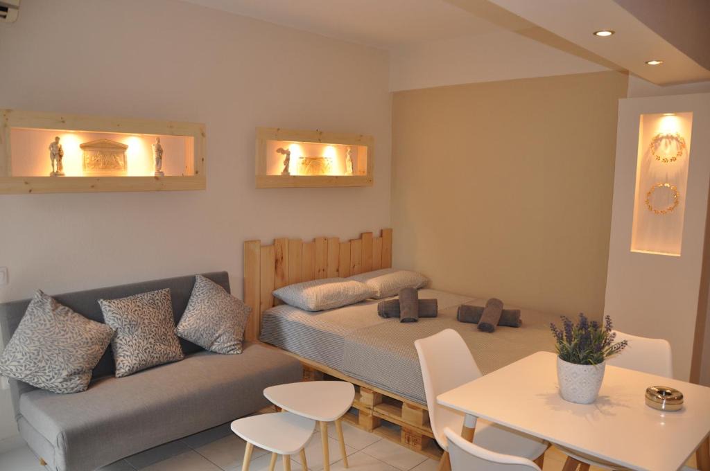 Agios Pavlos Apartment | Frida's House in Old Town Thessaloniki