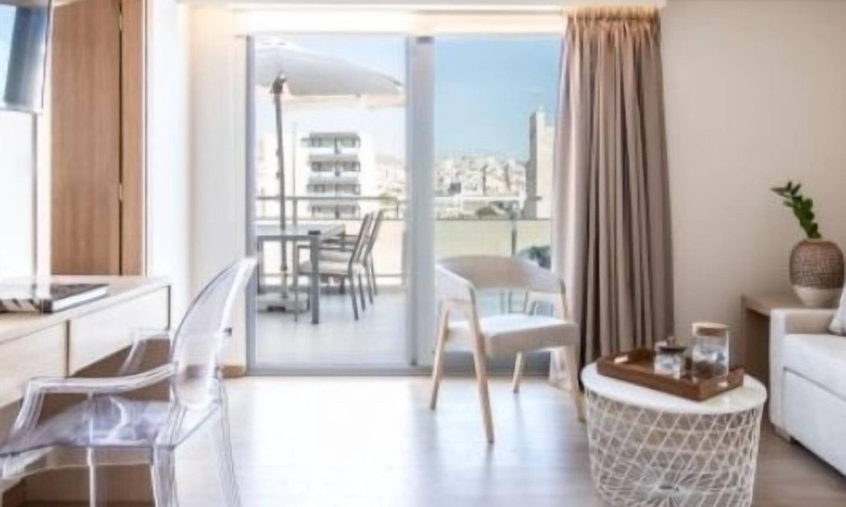 Piraeus Hotel | Gallery Suites & Residences, Piraeus