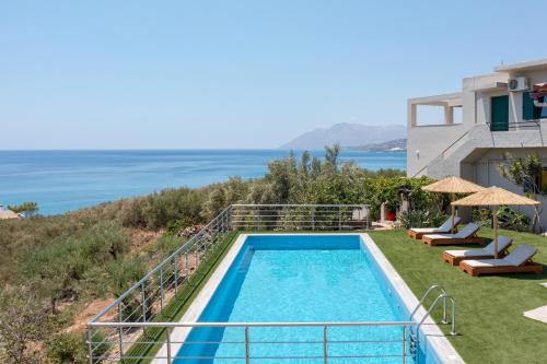 Keratokambos House | Gallery Villa with Pool, 300m Beach, Sea Views
