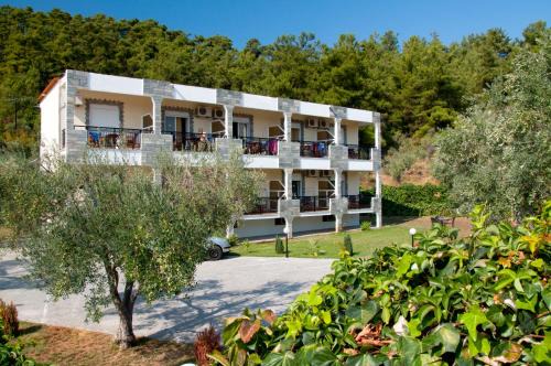 Thasos Town Apartment | Garden Studios Thassos Town