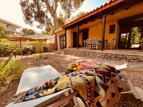 Varkiza Villa | Garden villa two-bedroom suite