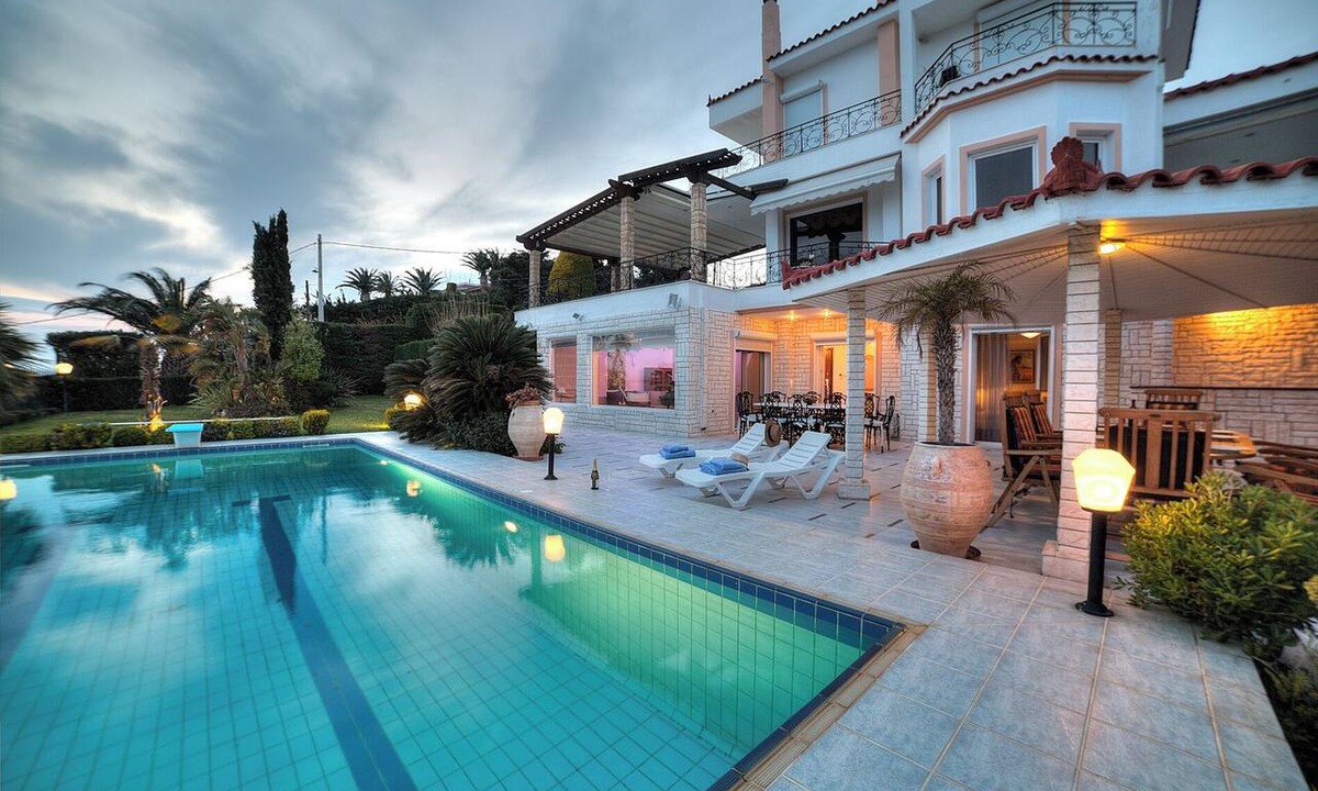 Anavyssos Villa | George Sea view Villa for an unforgettable, relaxing, private vacation.