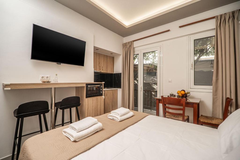 Vamvakopoulo Apartment | Giovanni's studio