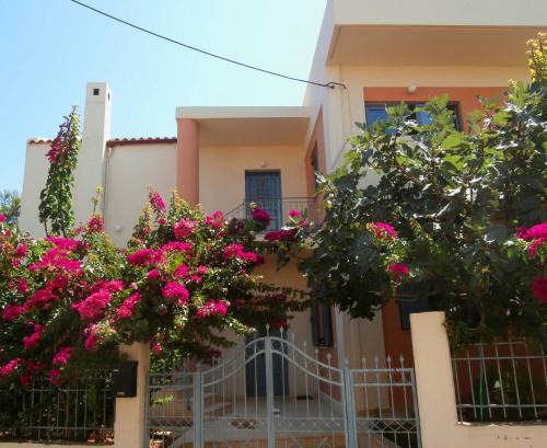 Daratsos Apartment | Glaros Home