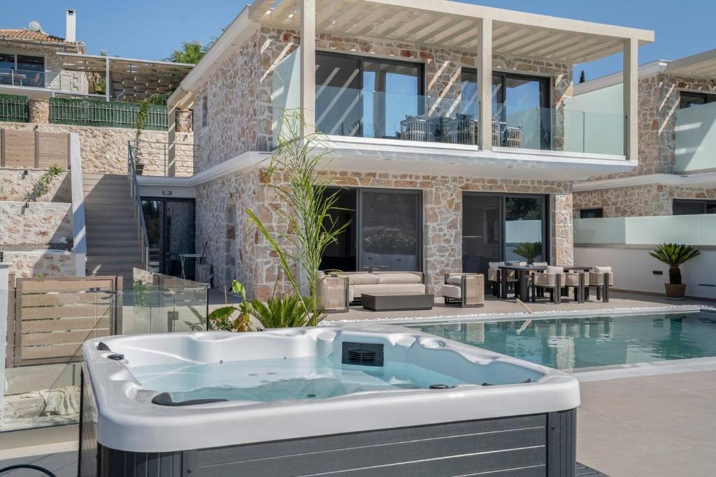 Kavallos Resort | Goudis Luxury Villas Lefkada Sea View & Private Pools
