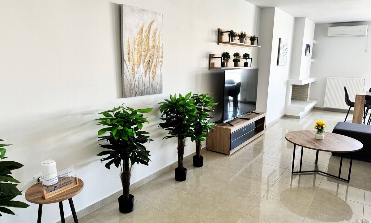 Nea Smirni Apartment | Gtrip Nea Smyrni Floor Apartment 6F