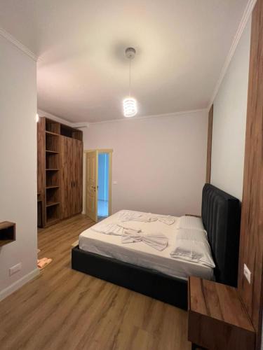 Mbrostar-Urë Hotel | Gwin Hotel