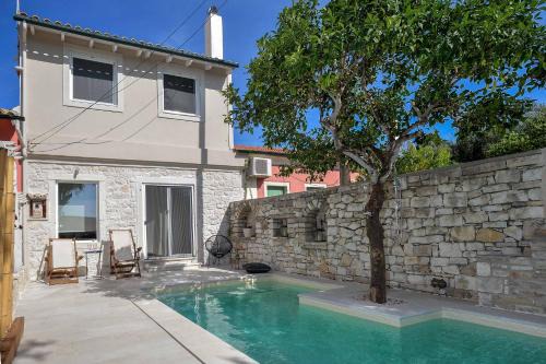 Lakka House | Hammock House