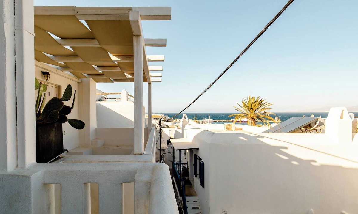 Mykonos Apartment | Harbor View Apartment in Mykonos Town