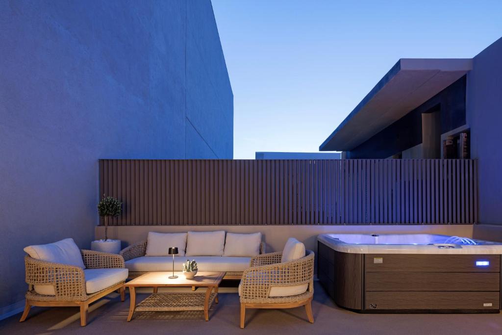 Karystos Apartment | Heronia Suites