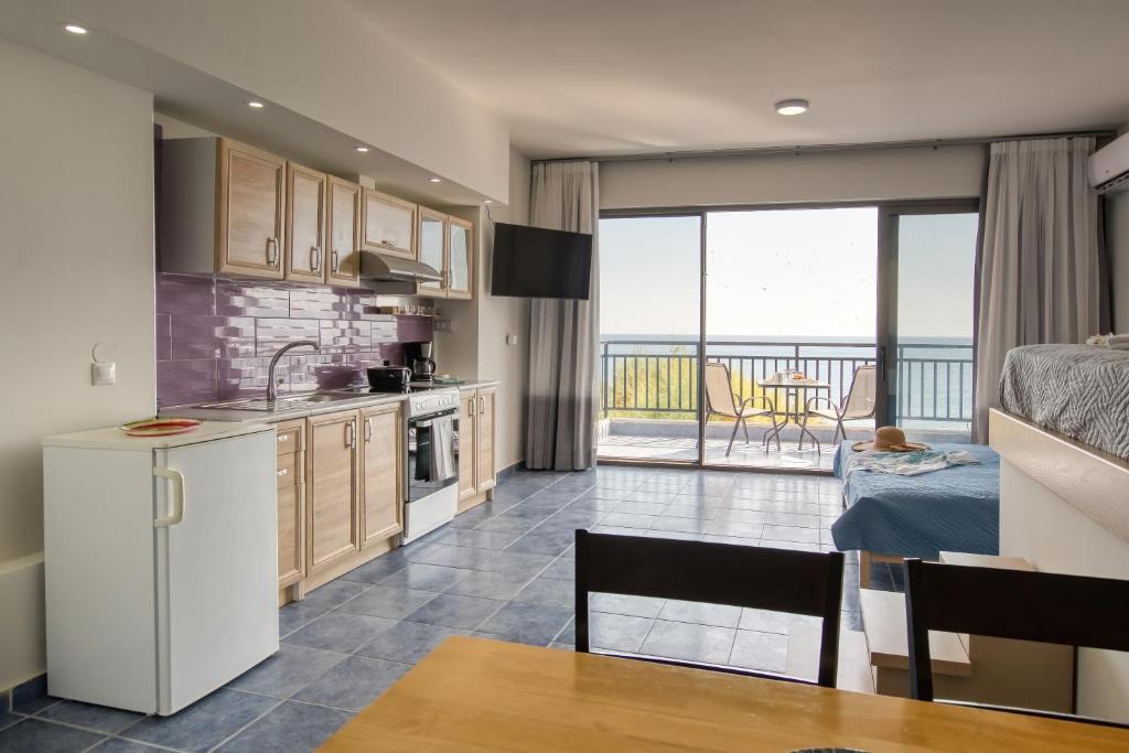 Limenas Chersonisou Apartment | Hersonissos Harbour View