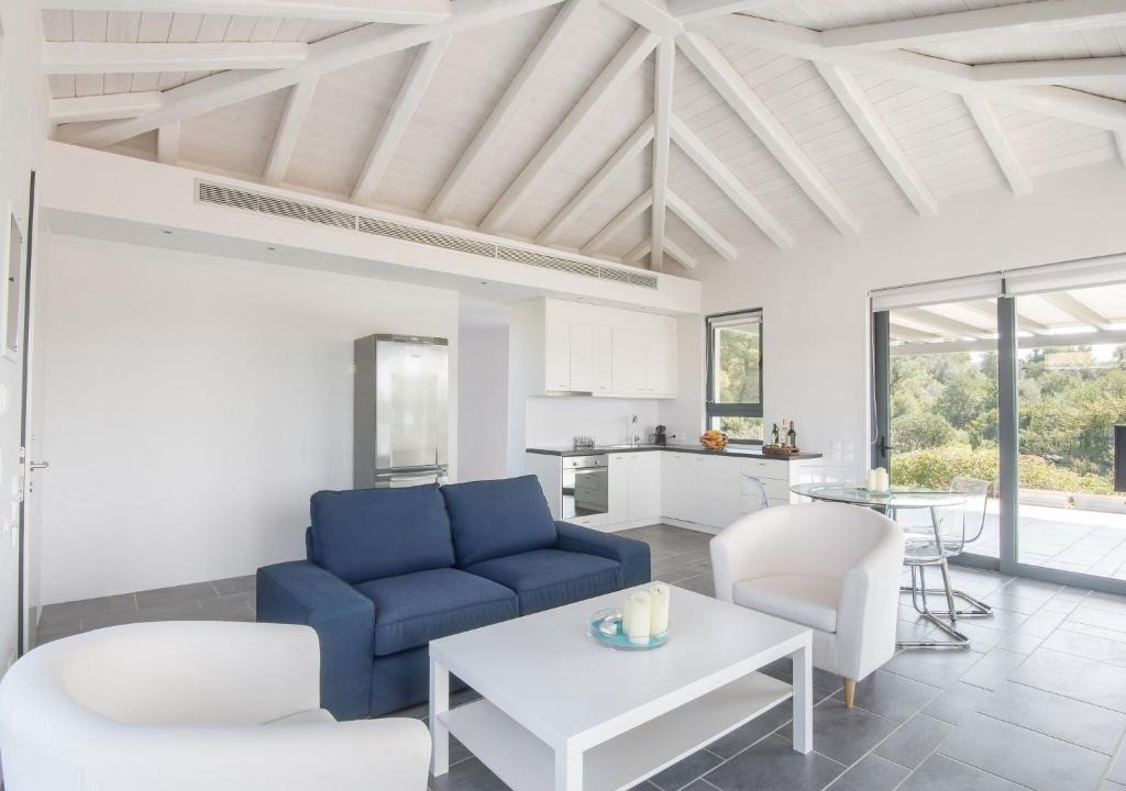 Porto Heli House | Holiday Home in Porto Heli for 6 Guests