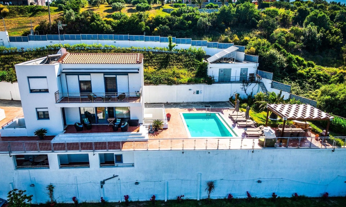 Skiathos House | Holiday house with private pool for 9 persons approx. 200 m² in Pounta, Aegean (Skiathos)