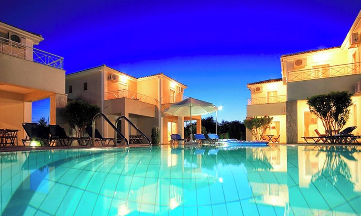 Kalamaki Apartment | Homerez - Charming Apartment in Kalamaki