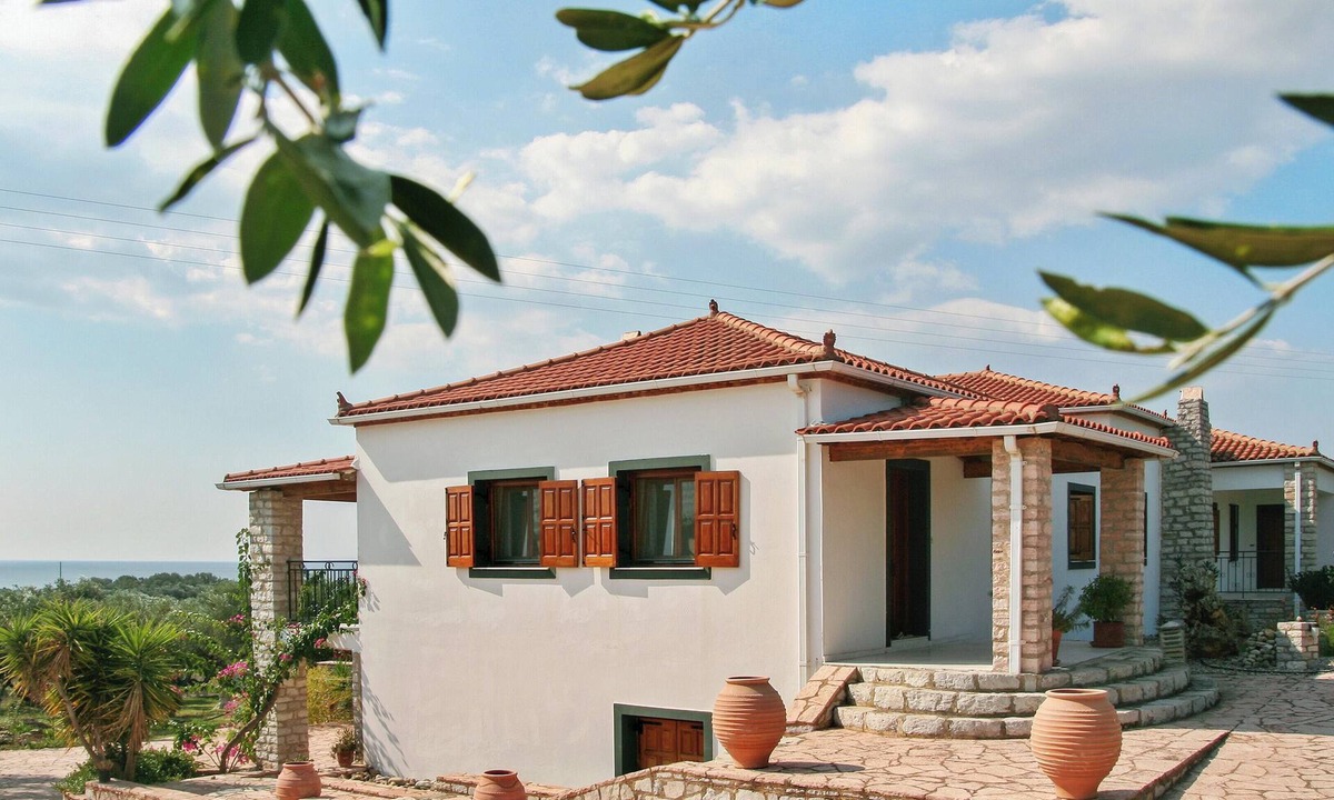 Skafidia Apartment | Homerez - Elegant Apartment in Agios Ilias, Sea View