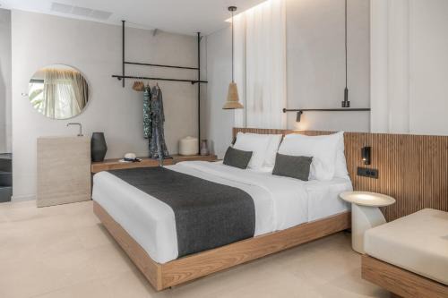 Stalida Apartment | Hospi Living Stalis Beachfront Suites with Heated Jacuzzi