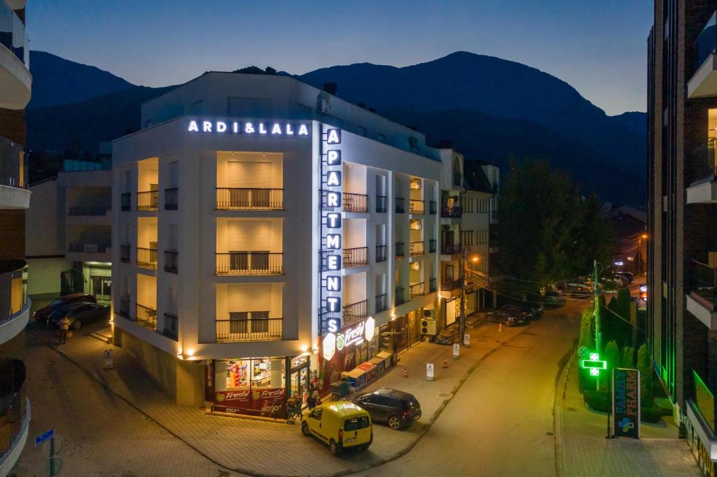 Pejë Apartment | Hotel Apartments Ardi & Lala
