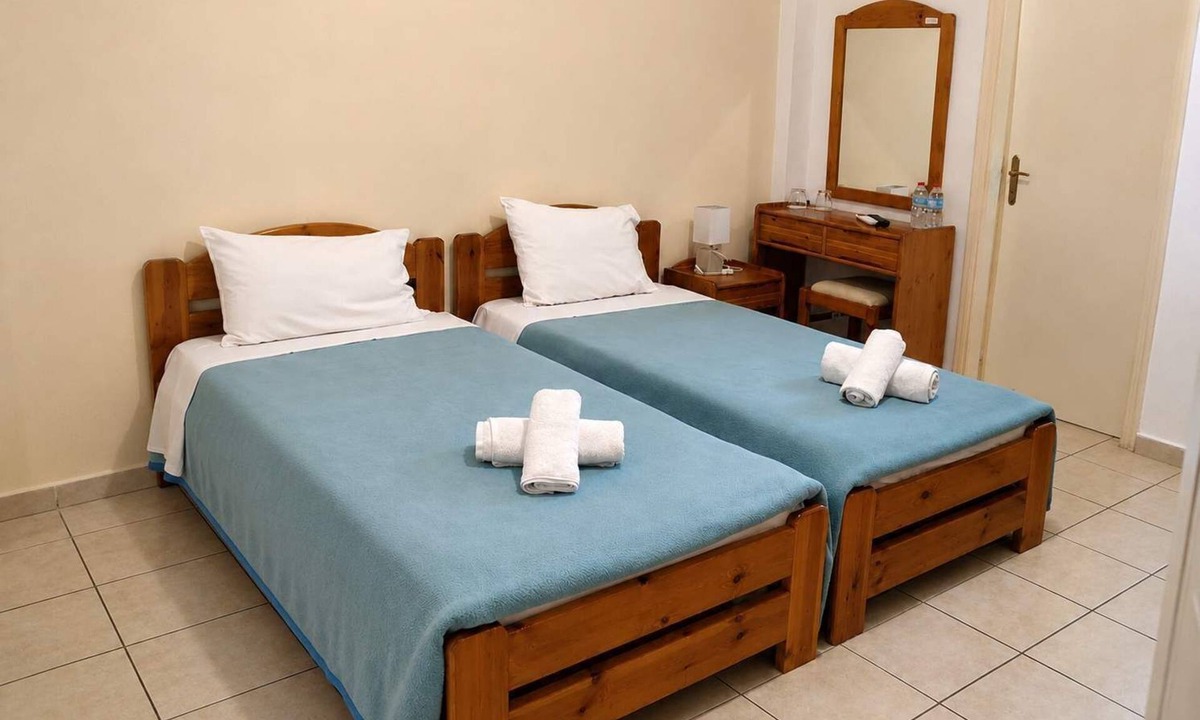 Skiros Apartment | Hotel Elena - Cozy Seaside Balcony Suite in Skyros
